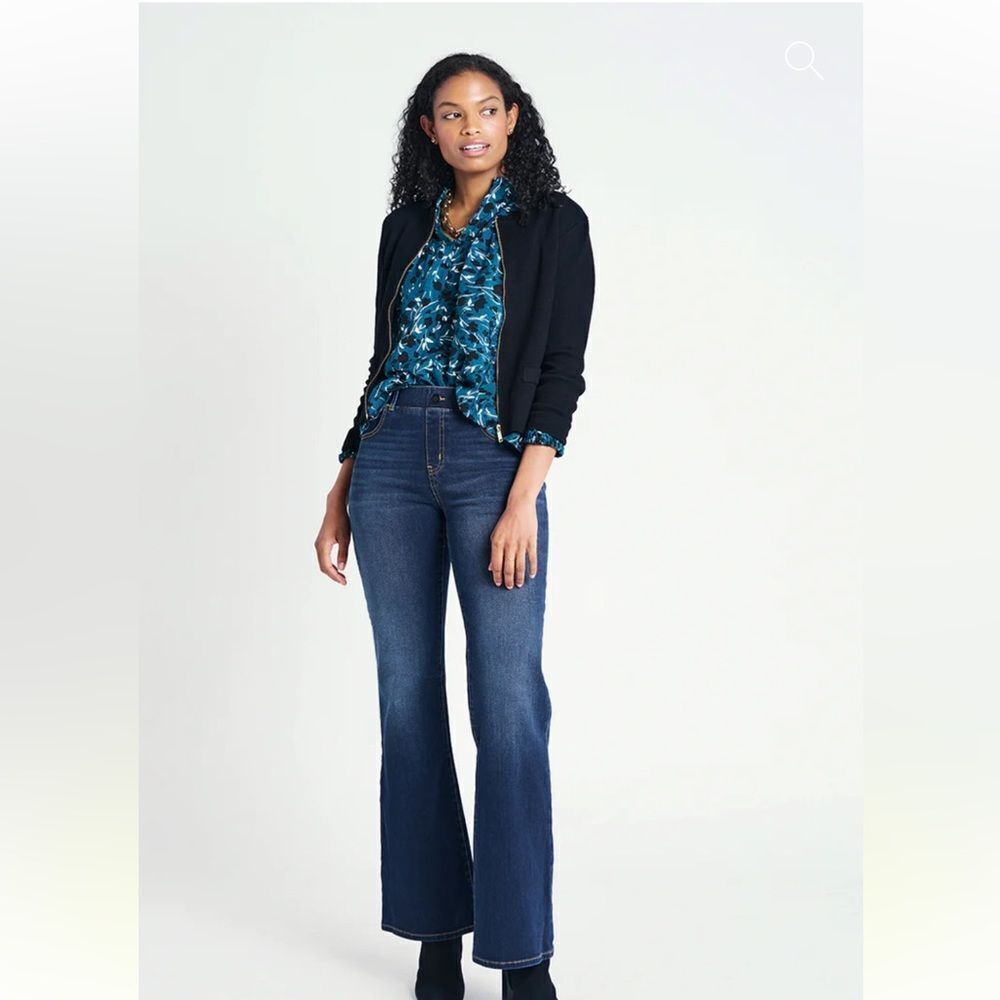 WOMEN’S SIZE MEDIUM (8-10) BETABRAND BOOTCUT YOGA DENIM JEANS